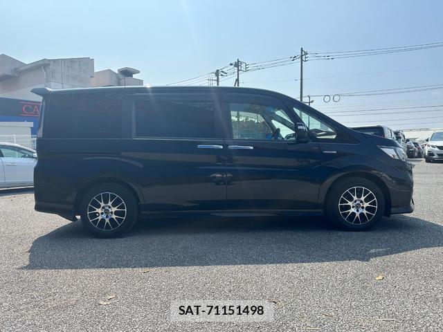 Honda e 2017-11 8006828-4
