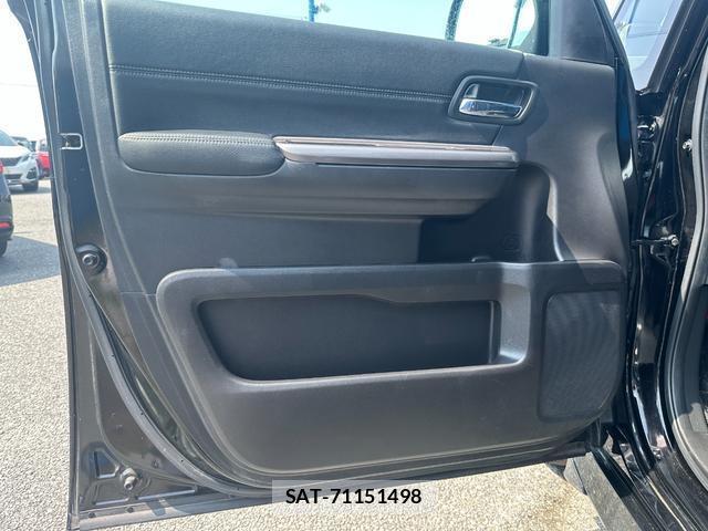 Honda e 2017-11 8006828-9