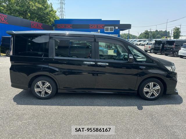 Honda e 2017-12 8006838-4