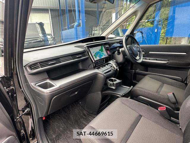 Honda e 2021-09 8006840-11