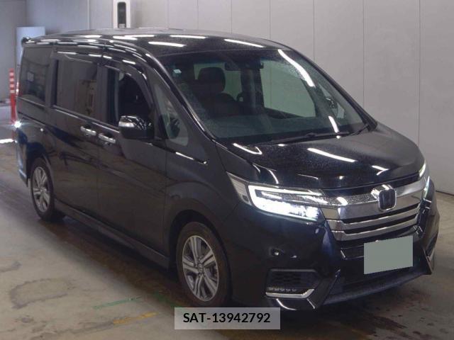Honda e 2021-11 8007494-0
