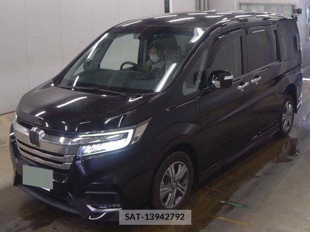 Honda e 2021-11 8007494-5