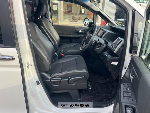 Honda e 2013-04 8007526-11