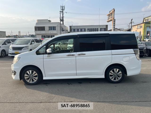 Honda e 2013-04 8007526-6