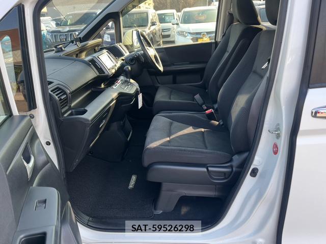 Honda e 2012-06 8007529-11