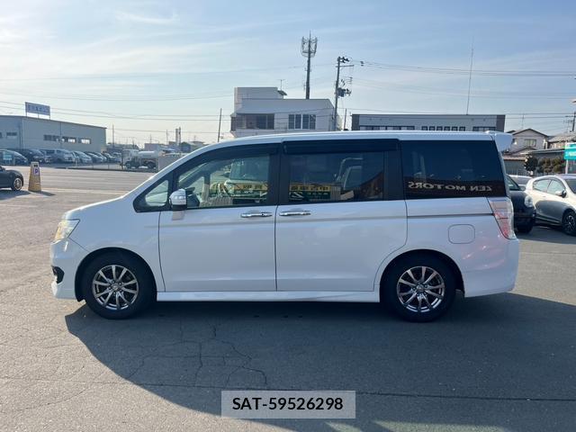 Honda e 2012-06 8007529-6
