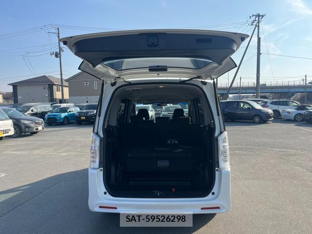 Honda e 2012-06 8007529-8
