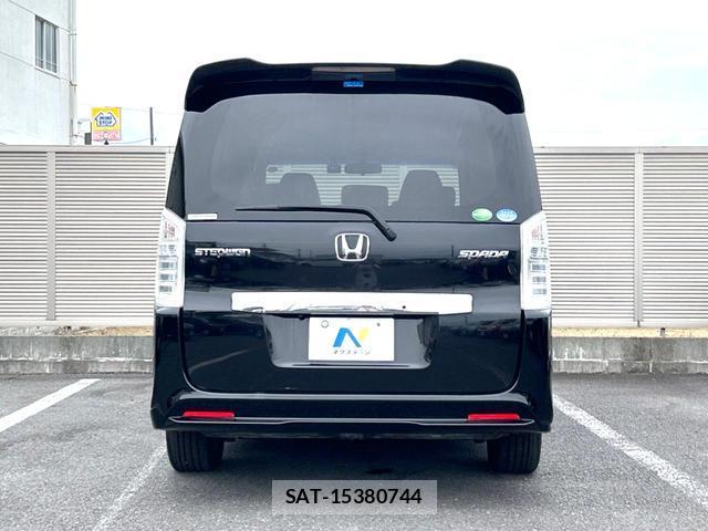 Honda e 2012-08 8007680-15