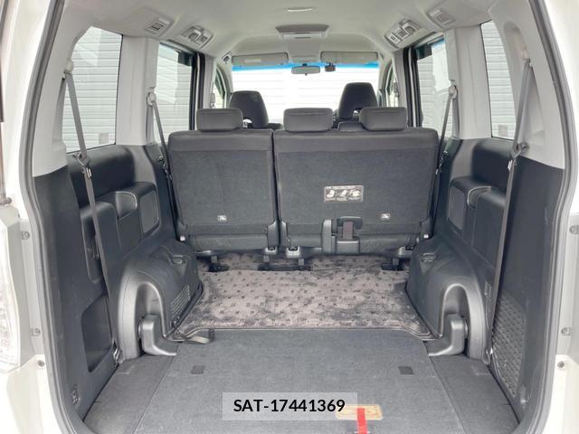 Honda e 2013-04 8007818-11