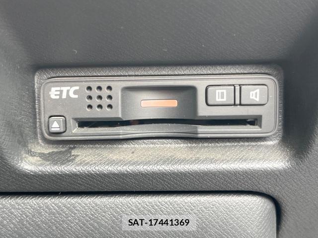 Honda e 2013-04 8007818-6