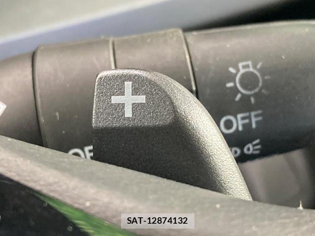 Honda e 2009-05 8007898-6