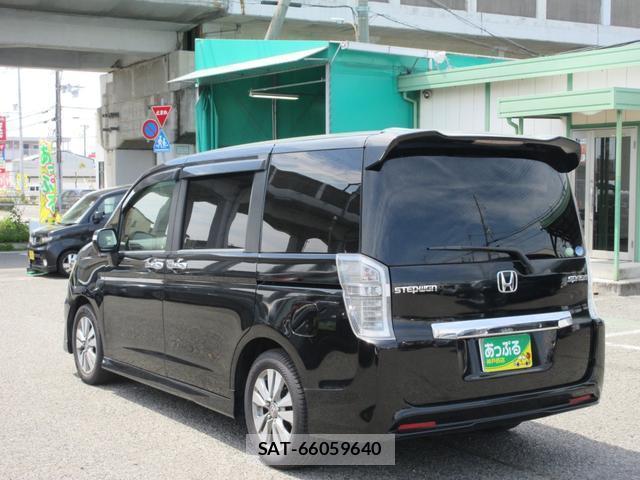 Honda e 2013-03 8007916-9