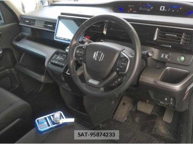 Honda e 2020-12 8007985-2