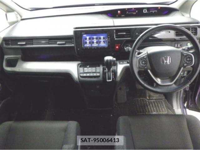 Honda e 2021-05 8008000-2