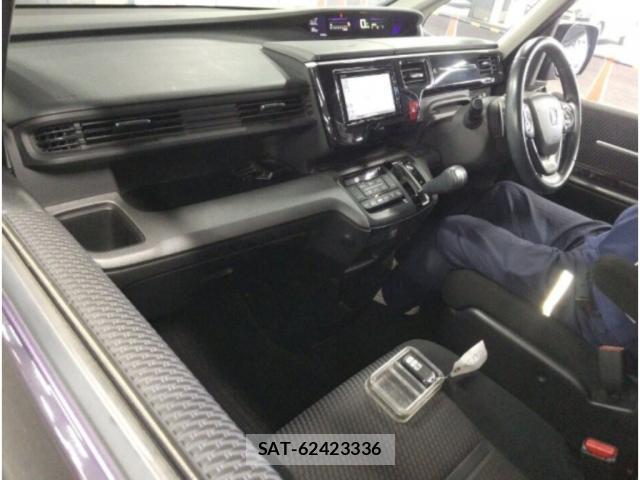 Honda e 2016-07 8008004-2