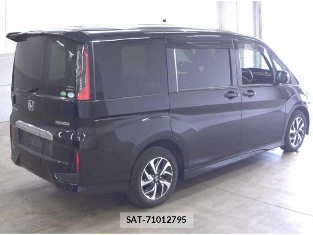 Honda e 2018-06 8008010-1