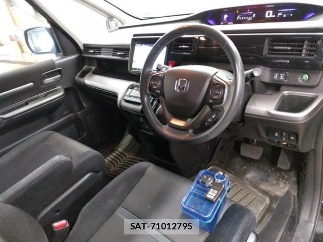 Honda e 2018-06 8008010-2