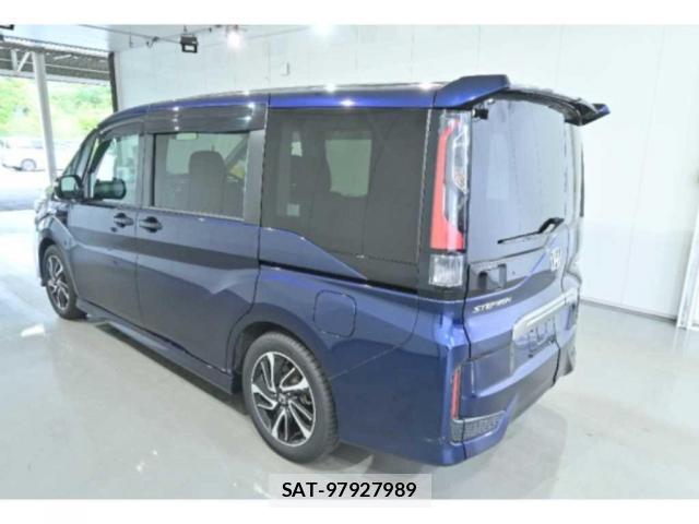 Honda e 2019-04 8008026-1