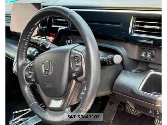 Honda e 2019-06 8008038-2