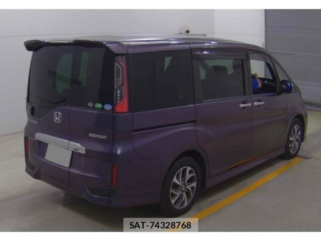 Honda e 2016-05 8008050-4