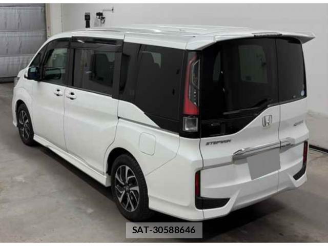 Honda e 2018-05 8008055-3