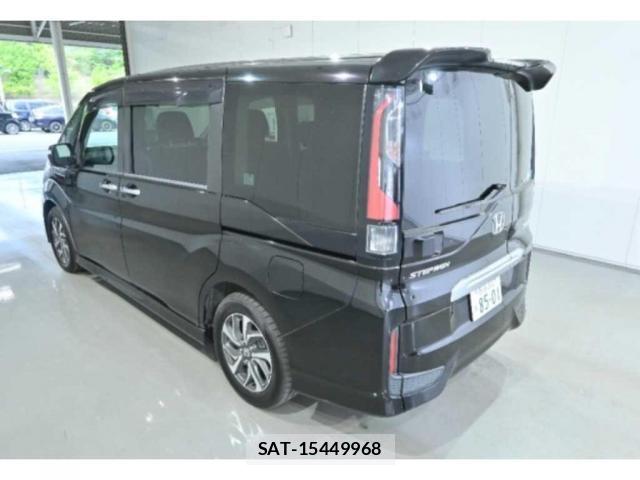 Honda e 2016-05 8008059-1