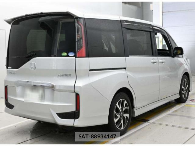 Honda e 2020-04 8008066-1