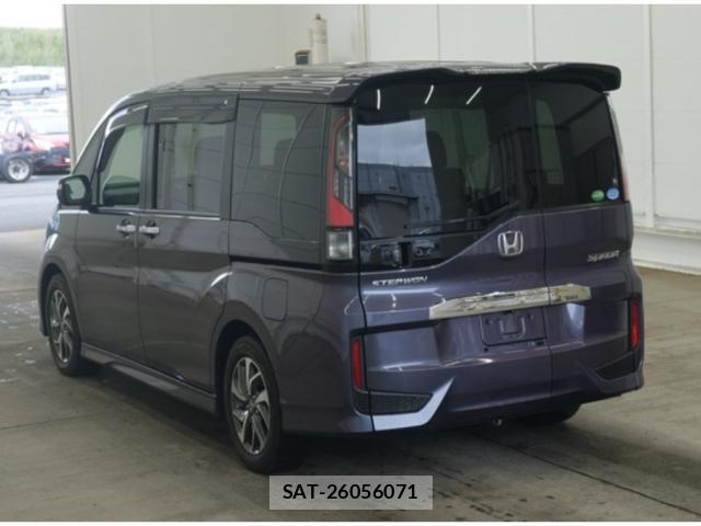 Honda e 2017-03 8008070-1