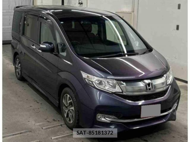 Honda e 2015-07 8008076-3