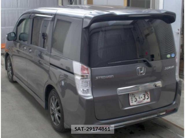 Honda e 2011-06 8008080-1