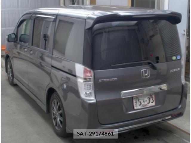 Honda e 2011-06 8008080-4