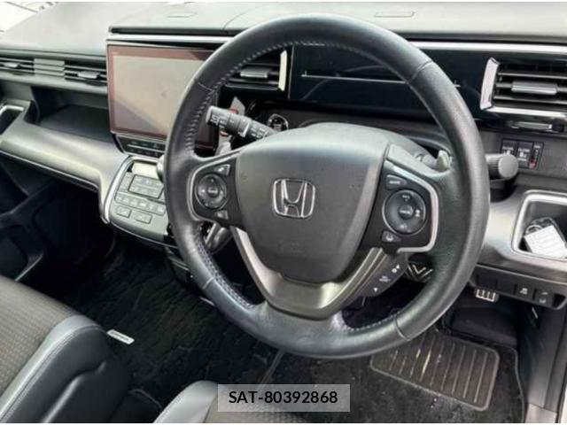 Honda e 2020-09 8008081-2