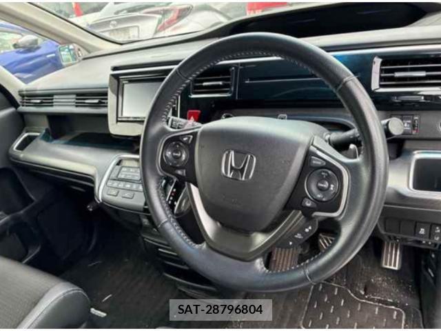 Honda e 2018-09 8008082-2