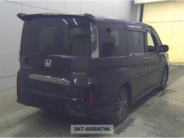 Honda e 2021-10 8008084-1