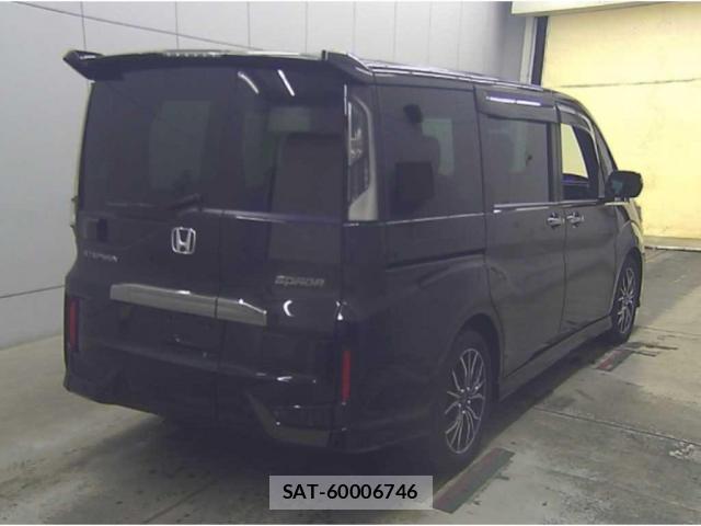 Honda e 2021-10 8008084-4