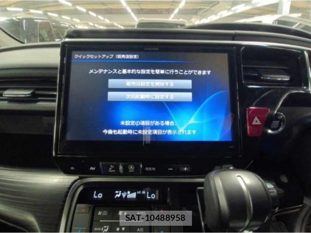 Honda e 2015-06 8008096-2