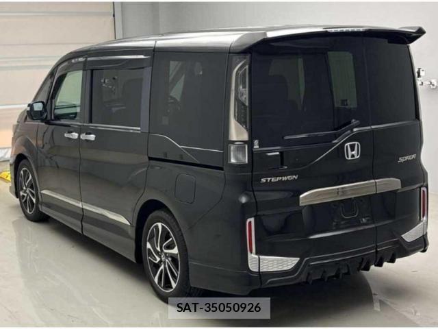 Honda e 2018-03 8008099-1