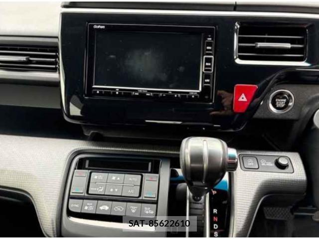 Honda e 2022-02 8008109-2