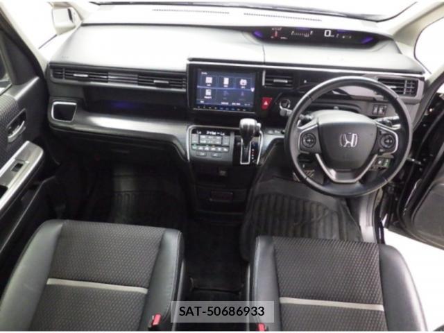 Honda e 2016-11 8008116-2