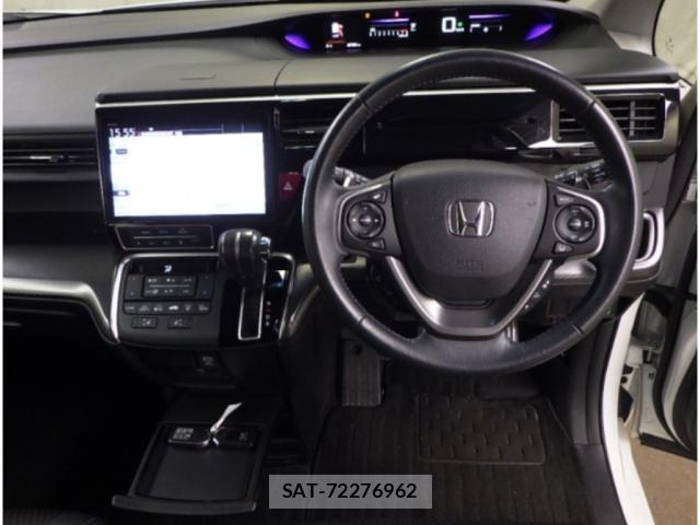 Honda e 2019-09 8008121-2