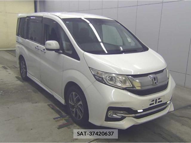 Honda e 2016-03 8008126-0