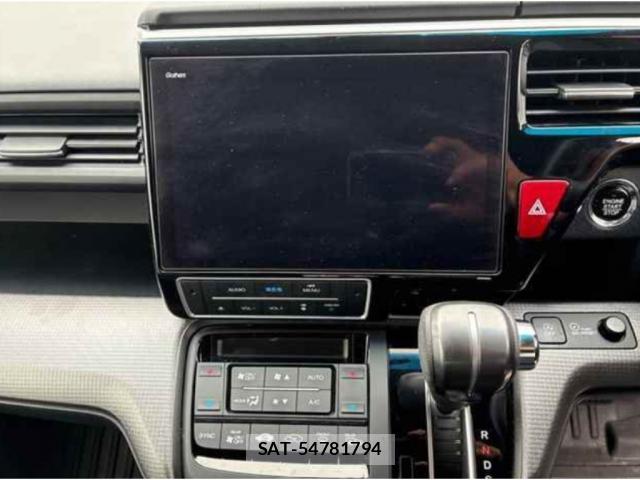 Honda e 2021-06 8008128-2