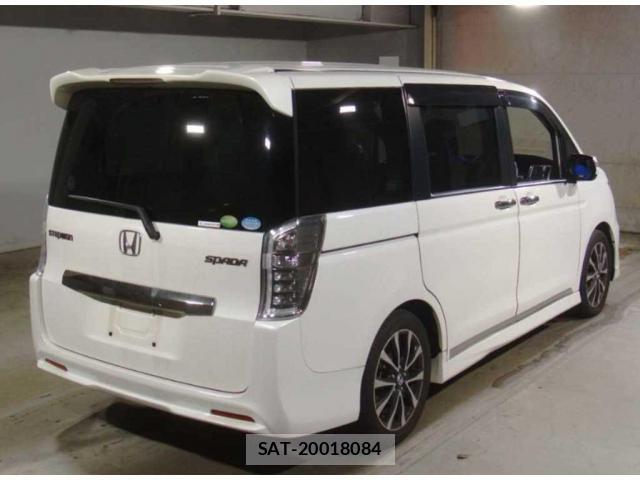 Honda e 2013-09 8008131-1