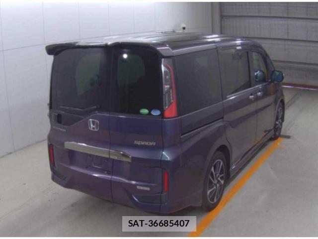 Honda e 2015-07 8008133-1