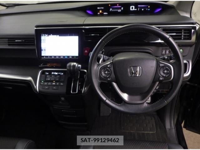 Honda e 2018-10 8008187-2
