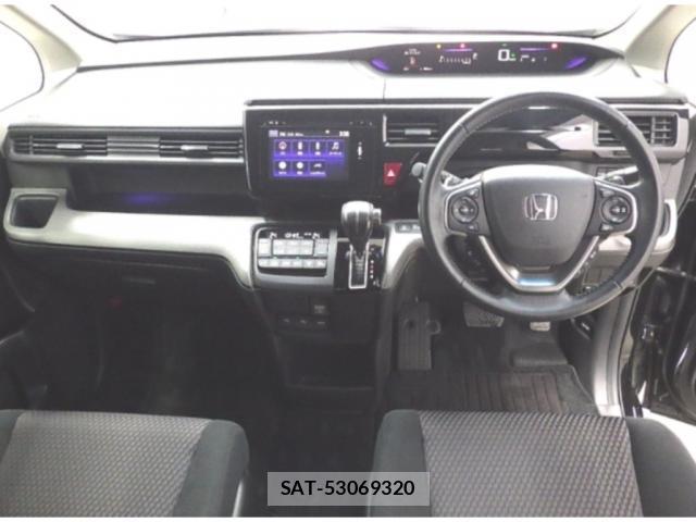 Honda e 2016-06 8008198-2