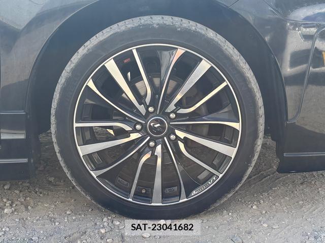 Honda e 2013-01 8008378-5