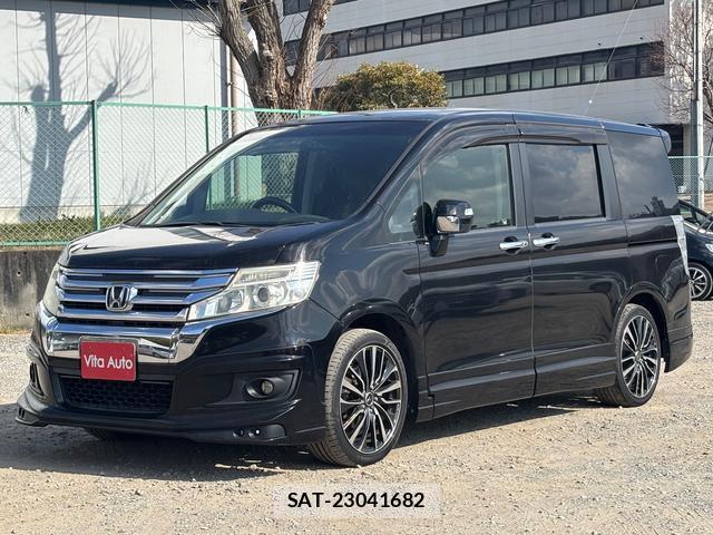 Honda e 2013-01 8008378-9