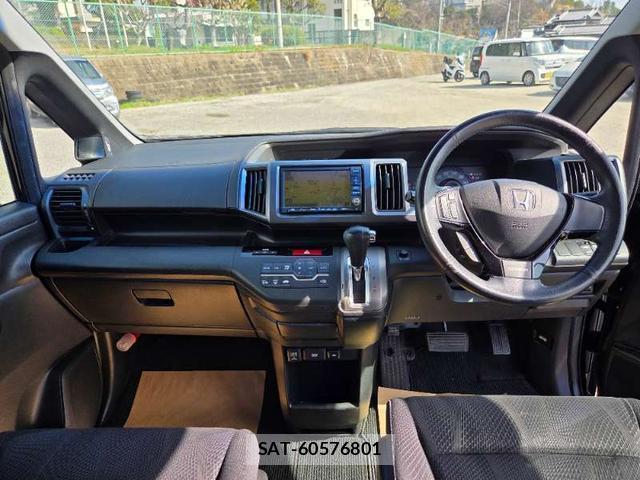 Honda e 2011-11 8008380-7