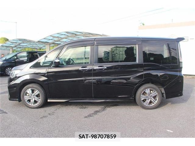 Honda e 2017-10 8008447-12